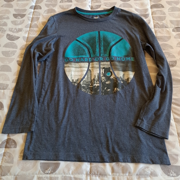 3 Long sleeve Tee's - Picture 4 of 11